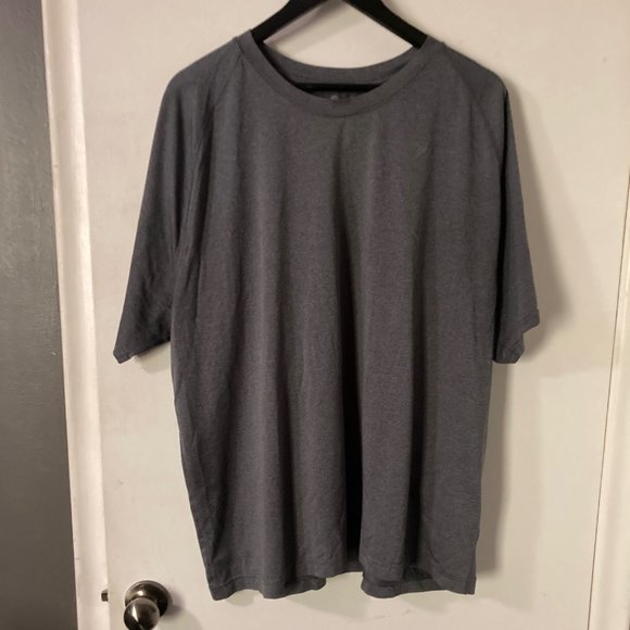 Old Navy Active T-shirt - Picture 1 of 6